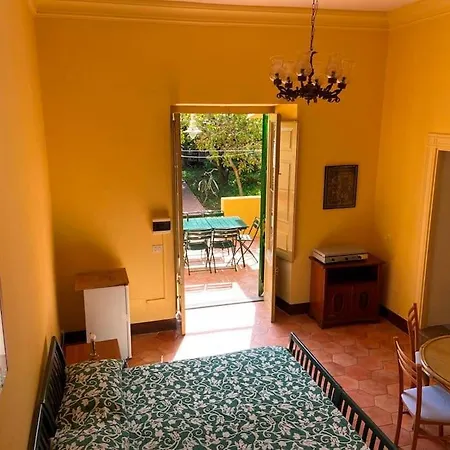Di Charme Липари